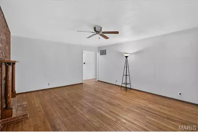 3041 Wintergreen Drive, Florissant, MO 63033 - Photo 9