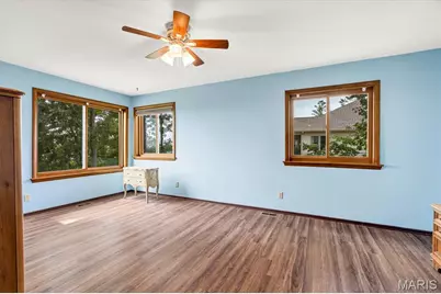 7040 Christopher Drive, Saint Louis, MO 63129 - Photo 21