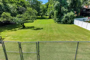 2948 Yaeger Rd, Saint Louis, MO 63129 - Photo 33