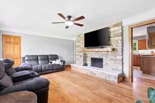 2948 Yaeger Rd, Saint Louis, MO 63129 - Photo 3