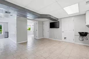 2948 Yaeger Rd, Saint Louis, MO 63129 - Photo 15