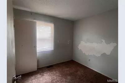 2353 Kingsford Drive, Florissant, MO 63031 - Photo 17