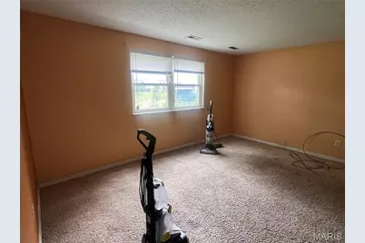 2353 Kingsford Drive, Florissant, MO 63031 - Photo 21