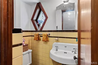 8015 Davis Drive, Clayton, MO 63105 - Photo 13