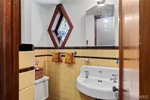 8015 Davis Dr, Clayton, MO 63105 - Photo 13