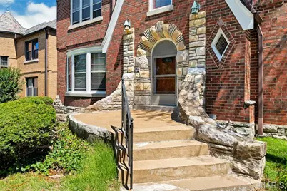 8015 Davis Drive, Clayton, MO 63105 - Photo 3