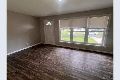 740 Crowder Drive, Florissant, MO 63031 - Photo 5