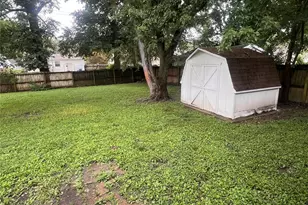 740 Crowder Dr, Florissant, MO 63031 - Photo 27