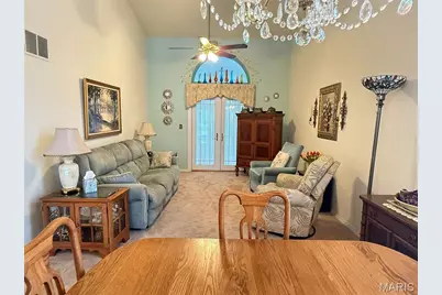 10342 Tiffany Village Circle Drive, Saint Louis, MO 63123 - Photo 5