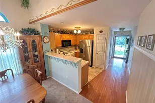 10342 Tiffany Village Cir Dr, Saint Louis, MO 63123 - Photo 9