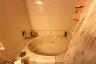10342 Tiffany Village Cir Dr, Saint Louis, MO 63123 - Photo 15