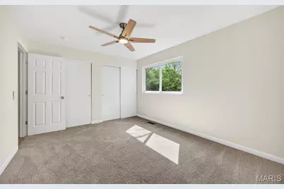 6632 Blossom View Drive, Florissant, MO 63033 - Photo 35
