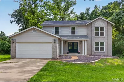 11330 Elzey Street, Creve Coeur, MO 63141 - Photo 1
