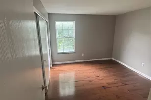 1935 Marine Terrace Dr, Maryland Heights, MO 63146 - Photo 11
