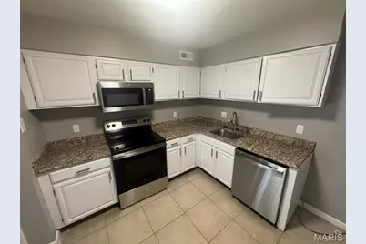 1935 Marine Terrace Drive #G, Maryland Heights, MO 63146 - Photo 5
