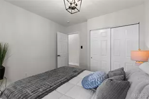 7021 Glades Ave, Saint Louis, MO 63117 - Photo 19