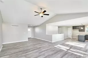 5538 Autumn Trace Pkwy, Wentzville, MO 63385 - Photo 9