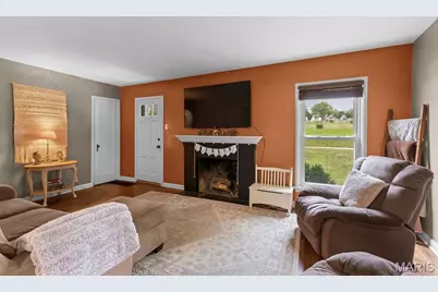 7258 Mackenzie Road, Affton, MO 63123 - Photo 3