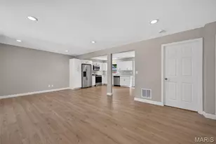 2302 N 5th St, Saint Charles, MO 63301 - Photo 11