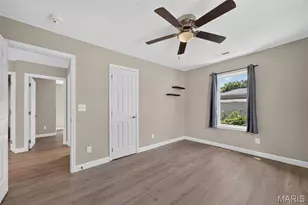 2302 N 5th St, Saint Charles, MO 63301 - Photo 17