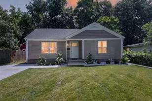 2302 N 5th St, Saint Charles, MO 63301 - Photo 1
