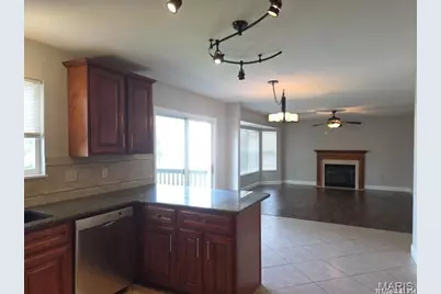 1455 Chambers Drive, O'Fallon, MO 63366 - Photo 9