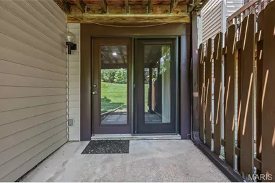 724 Sandy  Summit Dr, Ballwin, MO 63021 - Photo 27