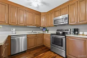 724 Sandy Summit Dr, Ballwin, MO 63021 - Photo 9