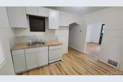 3219 Coles Avenue, Saint Louis, MO 63114 - Photo 5