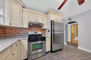 1014 N Benton Ave, Saint Charles, MO 63301 - Photo 13