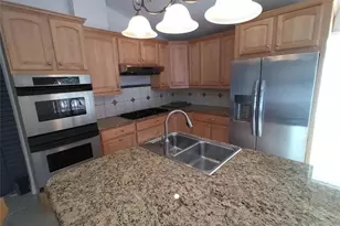 10621 Country View Dr, Creve Coeur, MO 63141 - Photo 9
