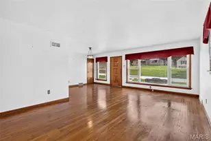 1011 Hawthorn Ave, Saint Charles, MO 63301 - Photo 15