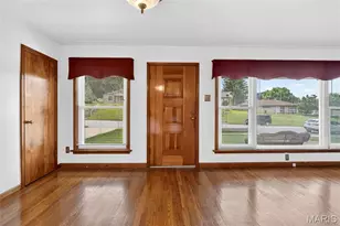 1011 Hawthorn Ave, Saint Charles, MO 63301 - Photo 11