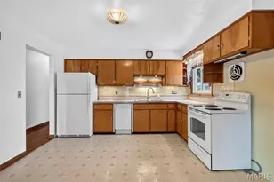 1011 Hawthorn Ave, Saint Charles, MO 63301 - Photo 19