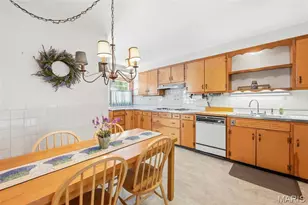 1310 Hollins Dr, Saint Louis, MO 63135 - Photo 19