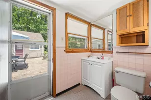 1310 Hollins Dr, Saint Louis, MO 63135 - Photo 33