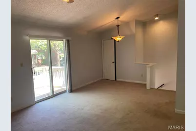1690 E Swan Circle, Saint Louis, MO 63144 - Photo 9