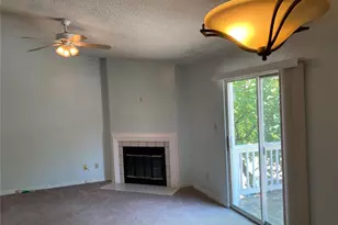 1690 E Swan Cir, Saint Louis, MO 63144 - Photo 3