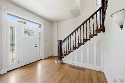 2010 Forest Avenue, Saint Louis, MO 63139 - Photo 7