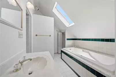 2010 Forest Avenue, Saint Louis, MO 63139 - Photo 33