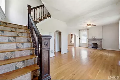 2010 Forest Avenue, Saint Louis, MO 63139 - Photo 5