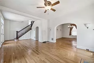 2010 Forest Ave, Saint Louis, MO 63139 - Photo 9