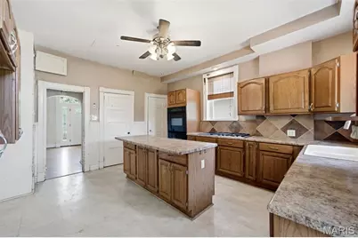 2010 Forest Avenue, Saint Louis, MO 63139 - Photo 17