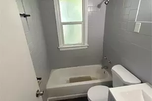 4421-23 Hamilton Ave, Saint Louis, MO 63120 - Photo 13
