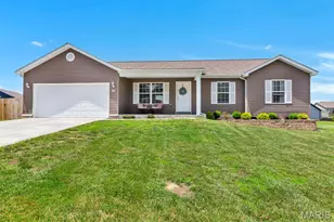 155 Williamsburg Ln, Troy, MO 63379 - Photo 1
