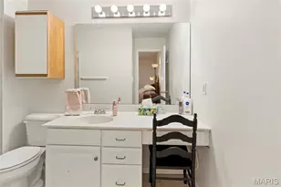 1927 Bennington Common Dr, Saint Louis, MO 63146 - Photo 15