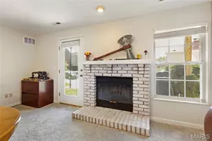1927 Bennington Common Dr, Saint Louis, MO 63146 - Photo 19
