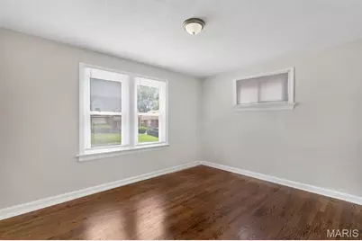 3827 Oakridge Boulevard, Saint Louis, MO 63121 - Photo 9