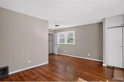 9713 Medford Drive, Saint Louis, MO 63136 - Photo 13