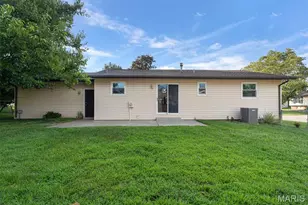 3901 Nugget Dr, Saint Peters, MO 63376 - Photo 3